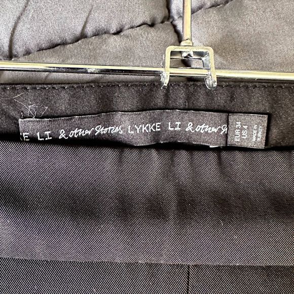 & Other Stories x Lykke Li Cigarette Trousers in Black - Picture 7 of 8